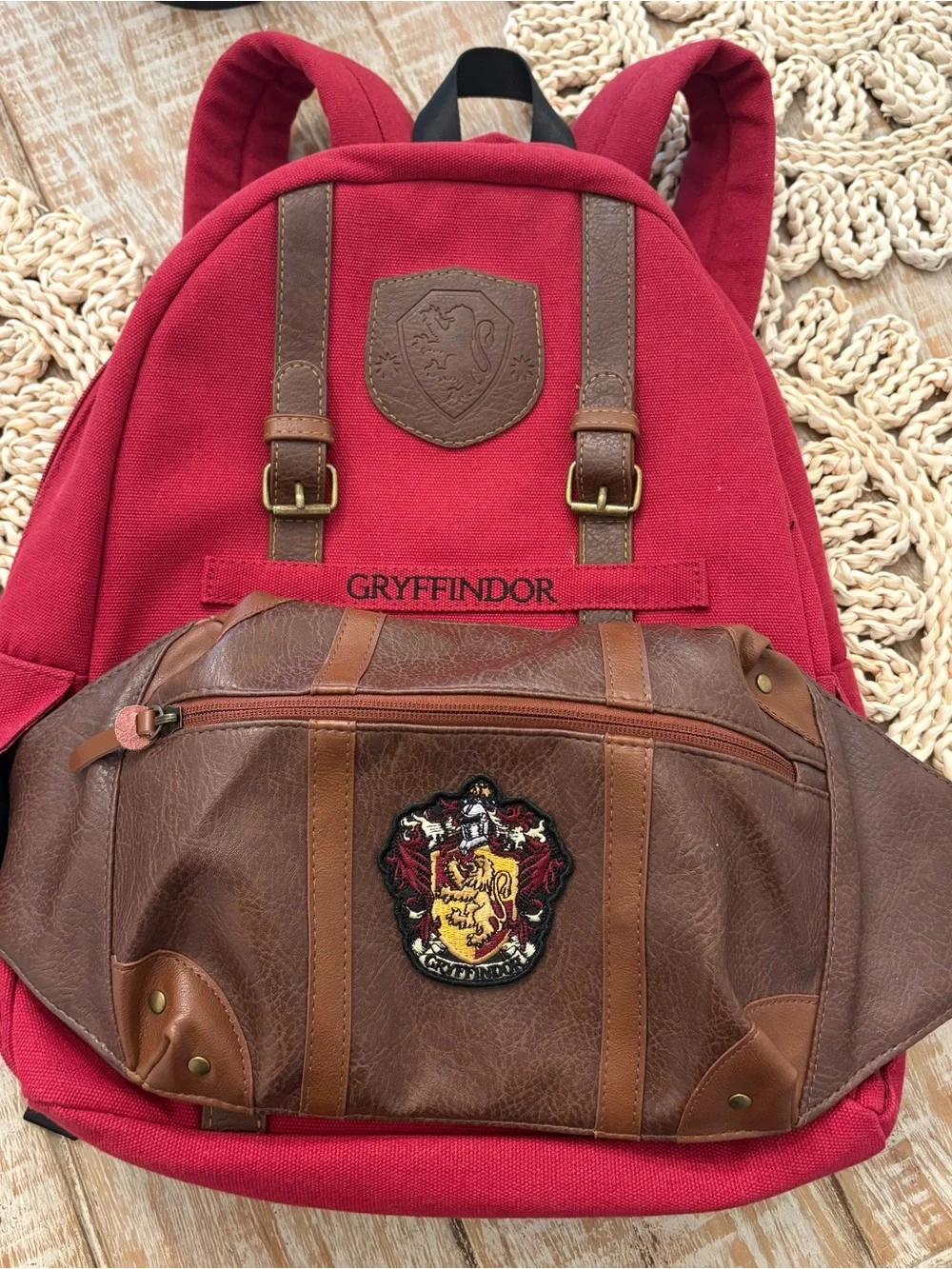 Harry Potter Gryffindor Crest Universal Studios Backpack w/ Detachable Waist Bag